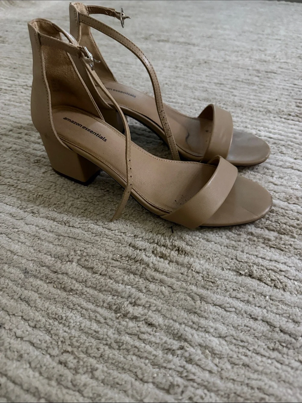 Amazon Essentials Beige Block Heel Sandals with Ankle Strap